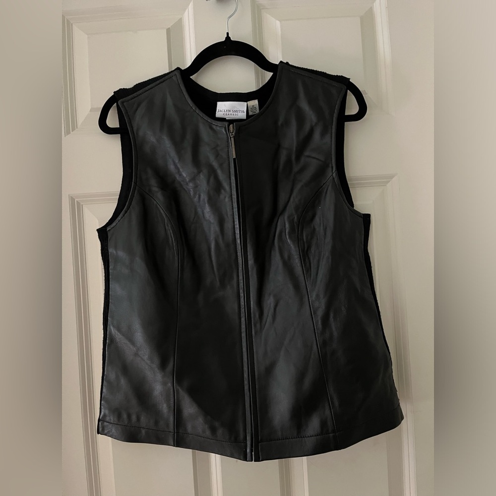 Jaclyn Smith Black Classic Real Lambskin Leather Vest with knit back, size 12